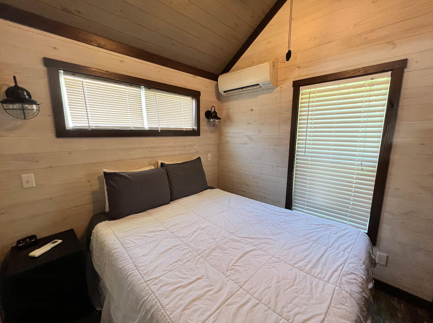 Creekfire Rv Resort Savannah Room photo